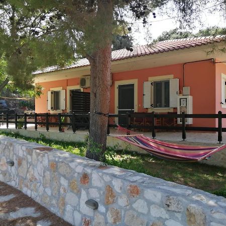 Reginas Studios Athéras المظهر الخارجي الصورة